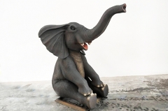 Tamaño de vida elefante animatrónico Animal Spray de agua