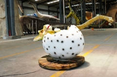 Modelo de huevo de dinosaurio personalizado a la venta