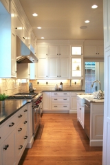 Farmhouse kitchen cabinet white shaker design -Allandcabinet