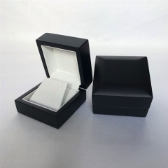 Timber Beveled Edge Earring Box