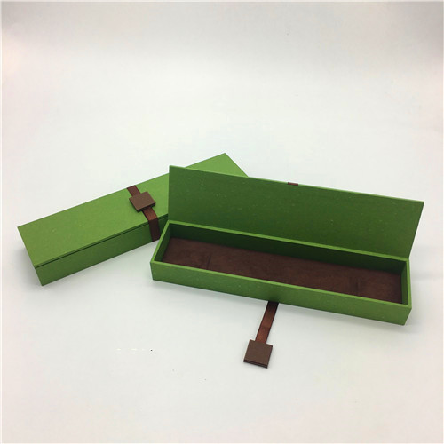 G Series Wood Bracelet Box with Magnet