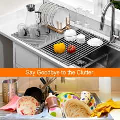 Dish drying rack with mat