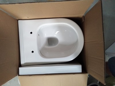 Ceramic Toilet Packing & Loading Process