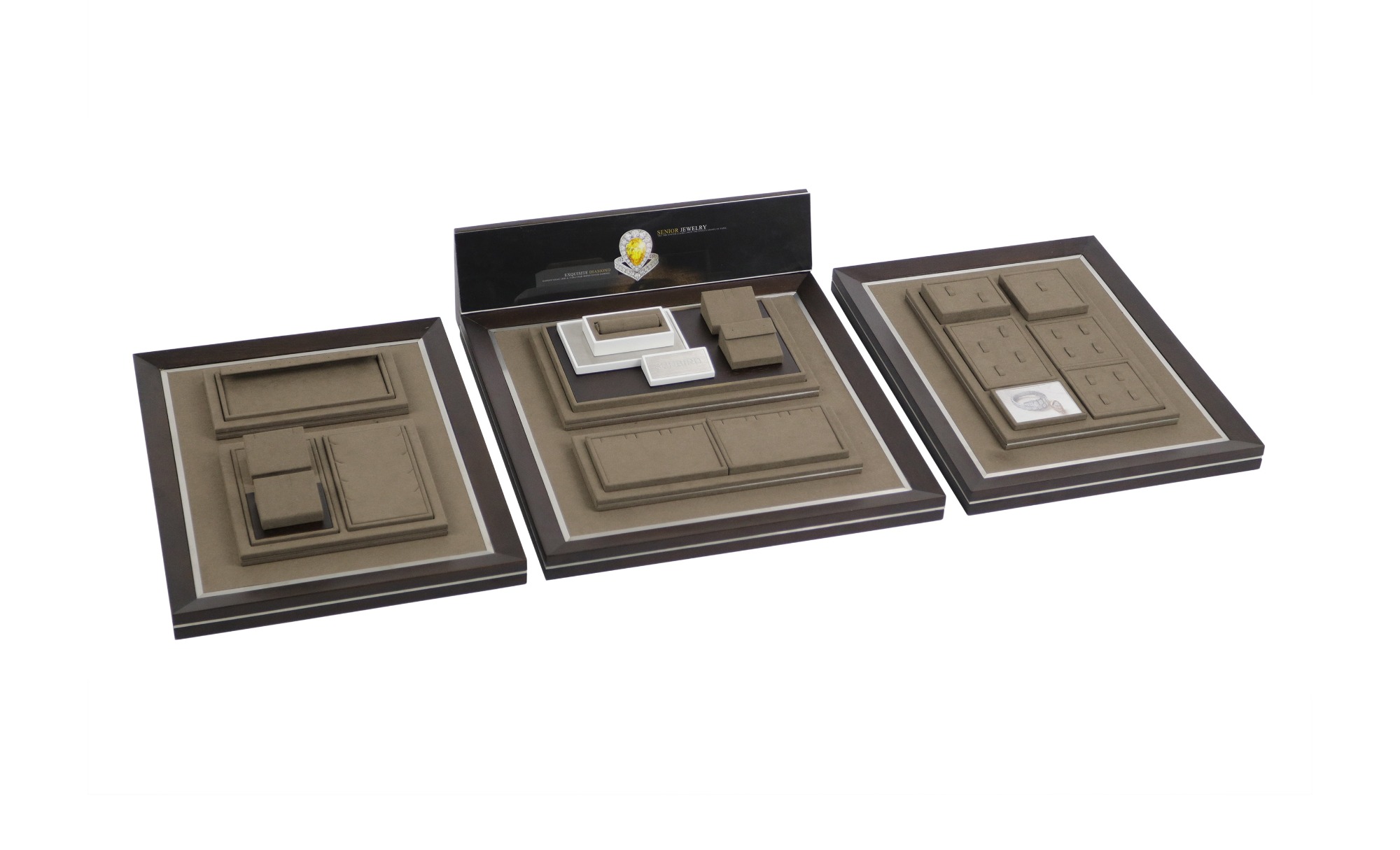 PG19009 Brown Velvet Jewelry Display Trays With Lacquer Wood And Metal Strip Stand