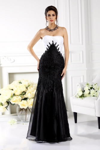 Black and White Mother of Bride Dresses with Lace Appliques