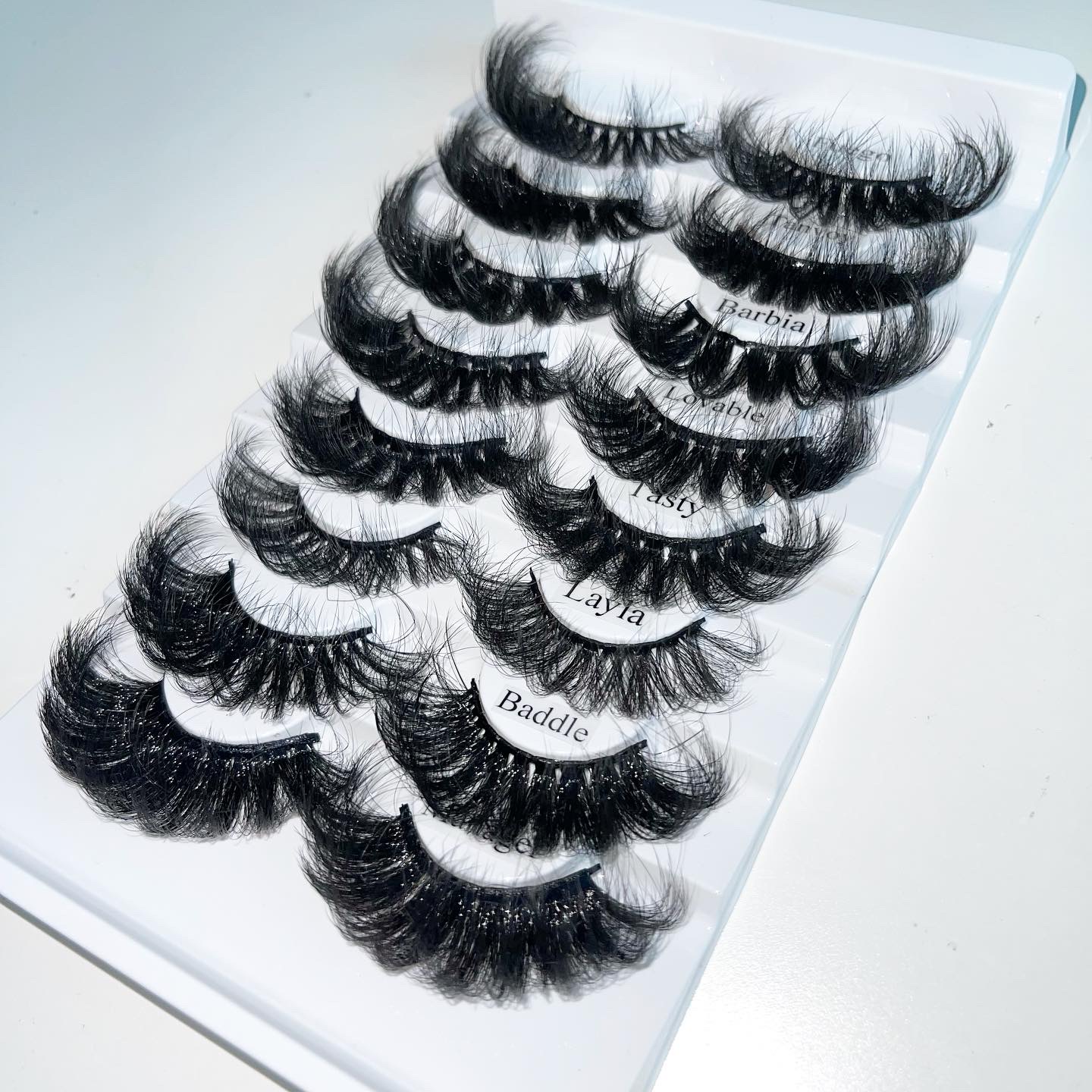 （WHOLESALE）8 PACK 25MM Russian Curl Lashes Wholesale（WHITE TRAY+CLEAR COVER:NO LOGO）(FREE DHL shipping)