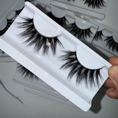 6D07 Dramatic 25mm 3D Silk Lashes (white tray clear cover)