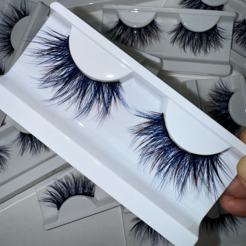 A11 Blue Dramatic 25mm 3D Silk Lashes (white tray clear cover)