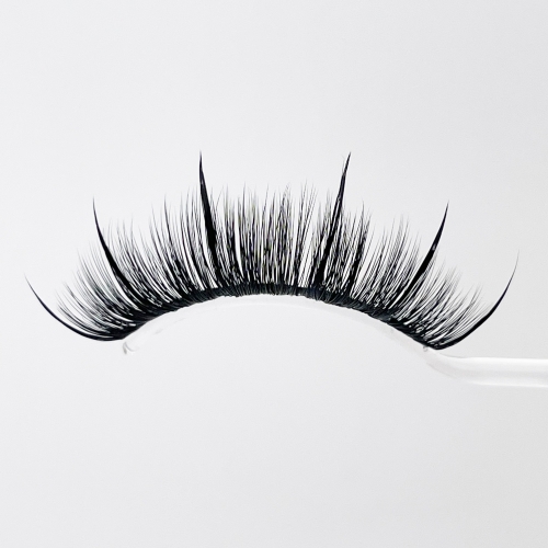 HOOKED （20MM FAIRYTAIL SILK LASHES）