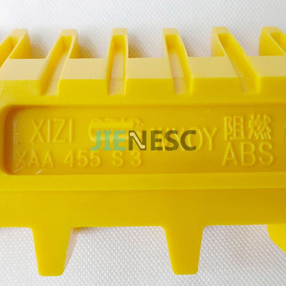 XAA455S3 Escalator Step Cleat Price From Factory