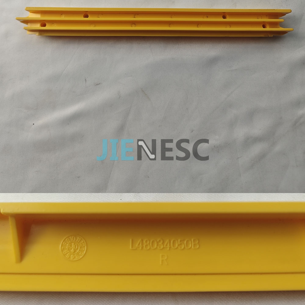 L48034050B XAA455BF2 Escalator Step Demarcation otis