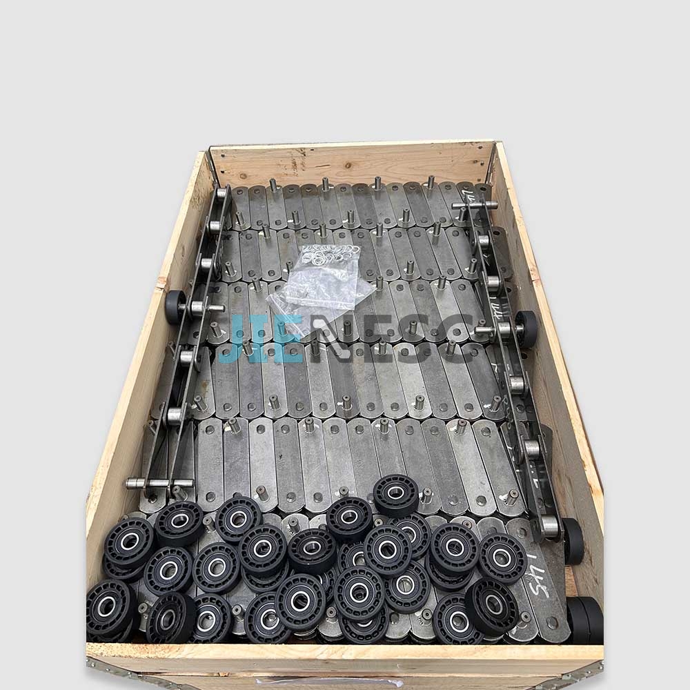 16HDV 130KN 133.33mm Escalator step chain from factory