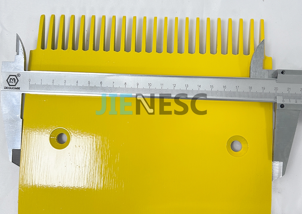 50644838 Travelator Comb Plate