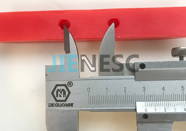 SWT770266 SDT315529 Escalator Chain Broken Slider