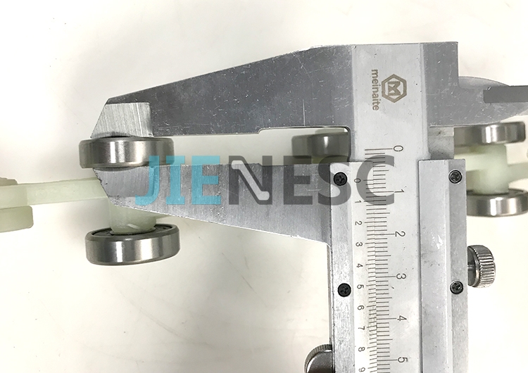 SCH896208 escalator newel chain from factory