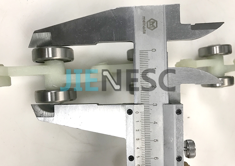 SCH896208 escalator newel chain from factory