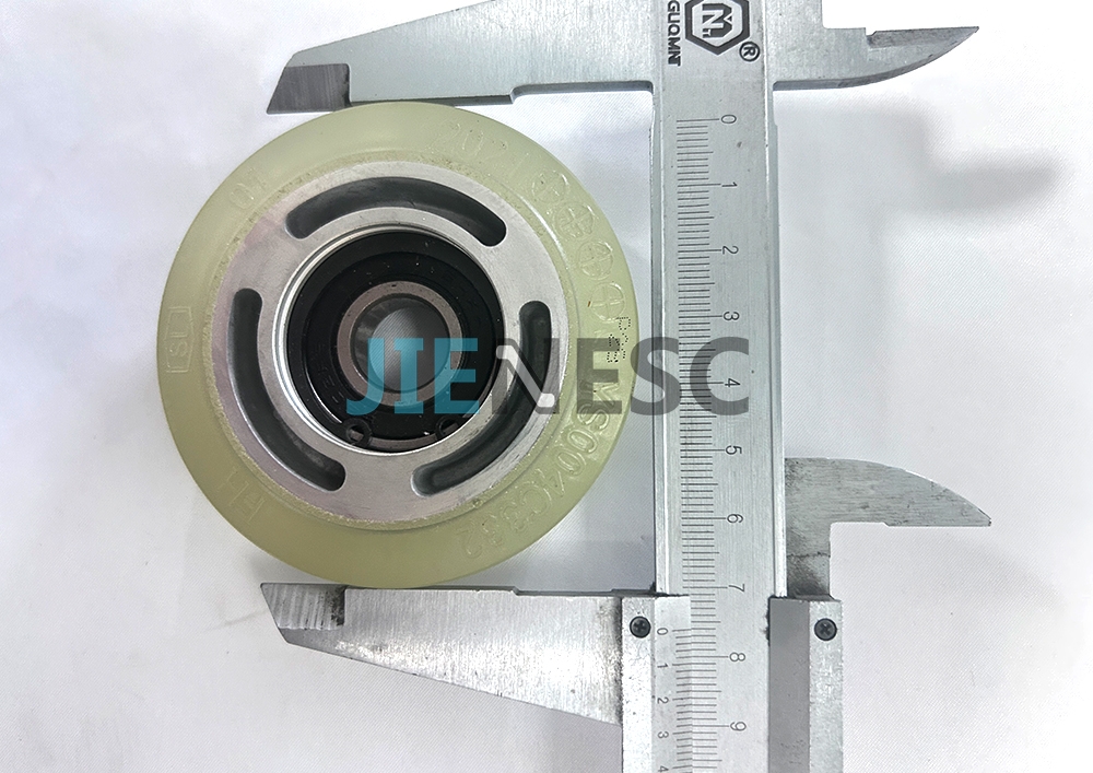 76*25mm 6202 YS004C332 YS005C686G01 Escalator Step Roller From Factory