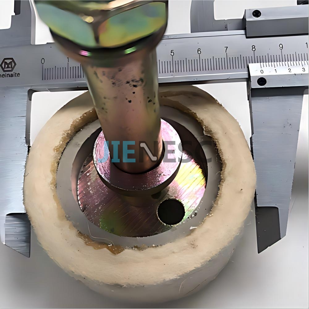 82*37mm Escalator Cleaning Roller With Bolt From Factory