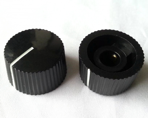 1PC  Black Plastic round bakelite potentiometer Knob for Guitar Effect Pedal 6.4mm Hole Diameter YDPN-12