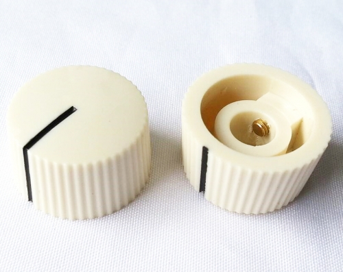 1PC  Milk White  Plastic round bakelite potentiometer Knob for Guitar Effect Pedal 6.4mm Hole Diameter YDPN-12