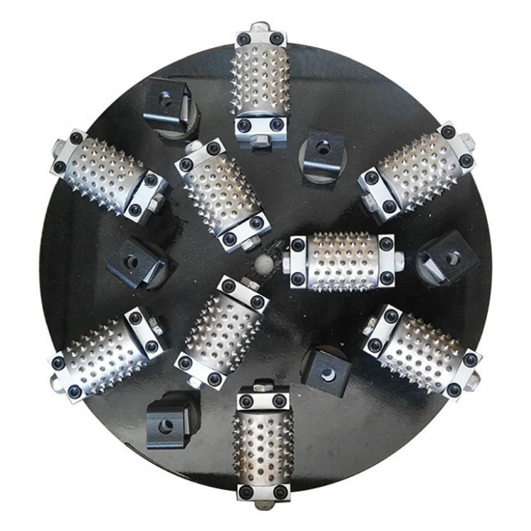 How to ensure the long service life of carbide bush hammer roller wheels?