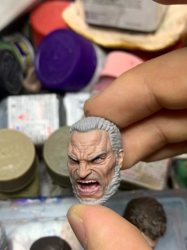 Old Wolverine (bared/growled) headsculpt 1:12