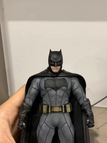 JL Batman (fine paint) headsculpt 1:12