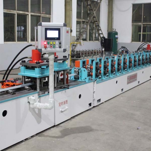 Roll Forming Machine Hennery and live stock equipment