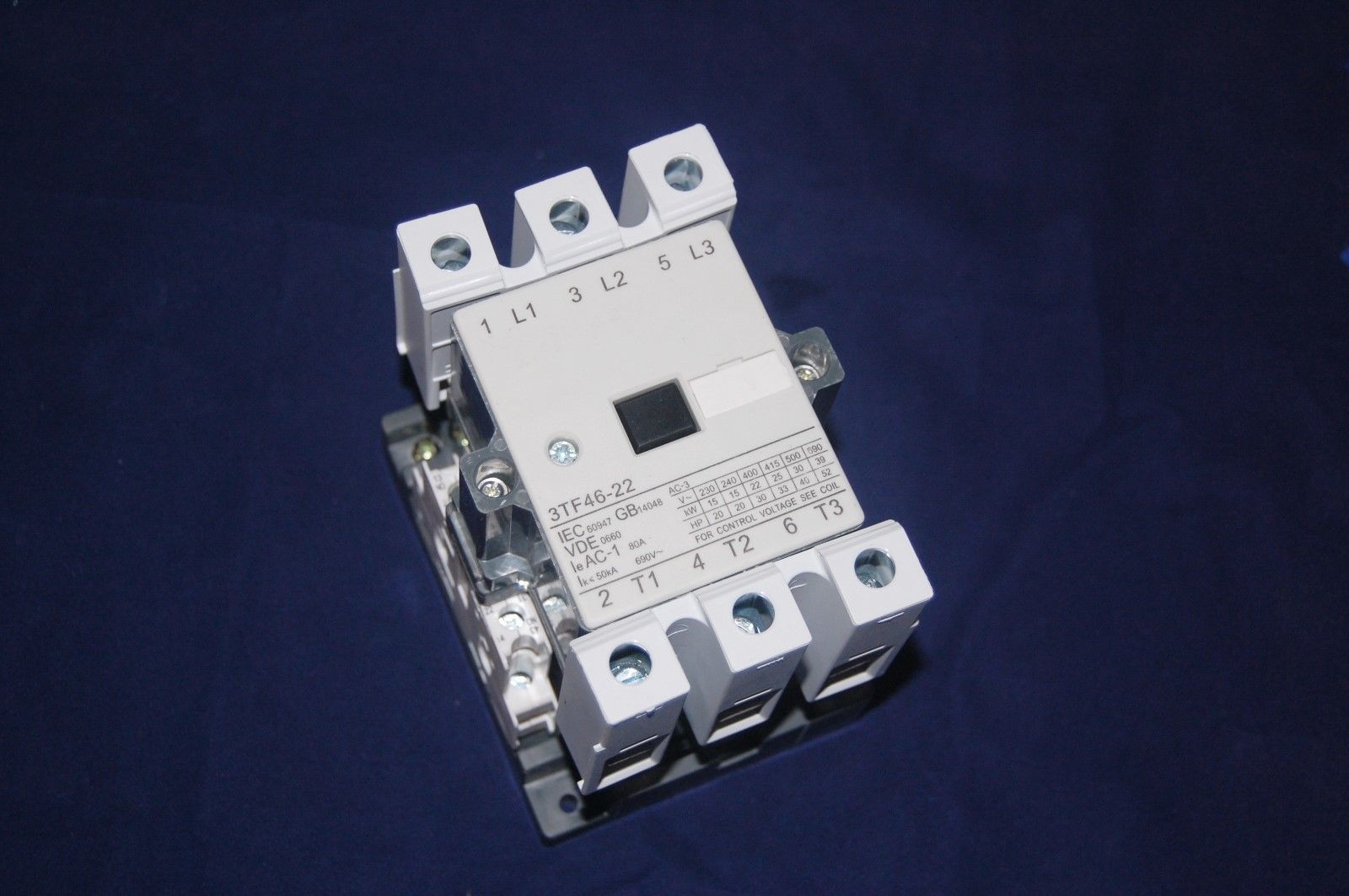 1pc New FITS 3TF46 22 AC CONTACTOR 45A COIL 24V AC 50/60HZ