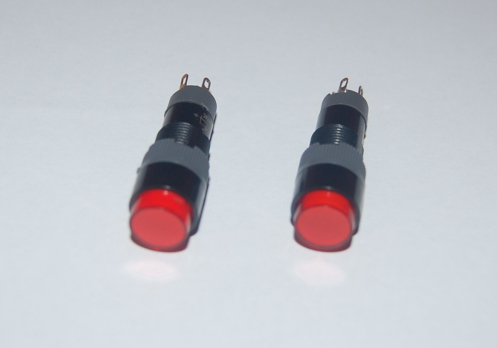 5PCS 10MM RED  Light  ROUND LED ILLUMINATED Pilot Lamp 6.3V DC/AC 2 PINS