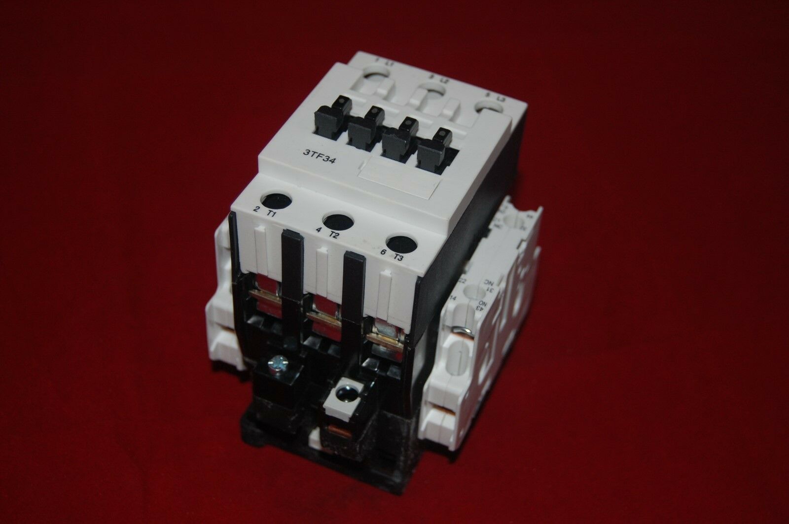 1pc New FITS 3TF3422 AC CONTACTOR 32A COIL 24V AC 50/60HZ