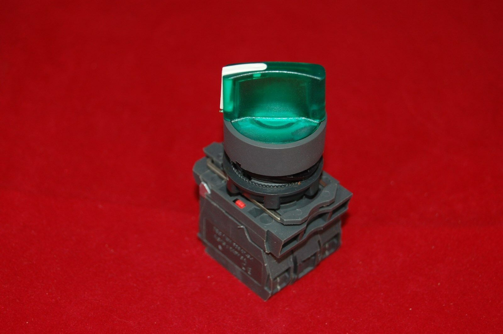 22mm ILLUMINATED Selector switch 3 Position Fits Green XB5AK153J5 12V Momentary