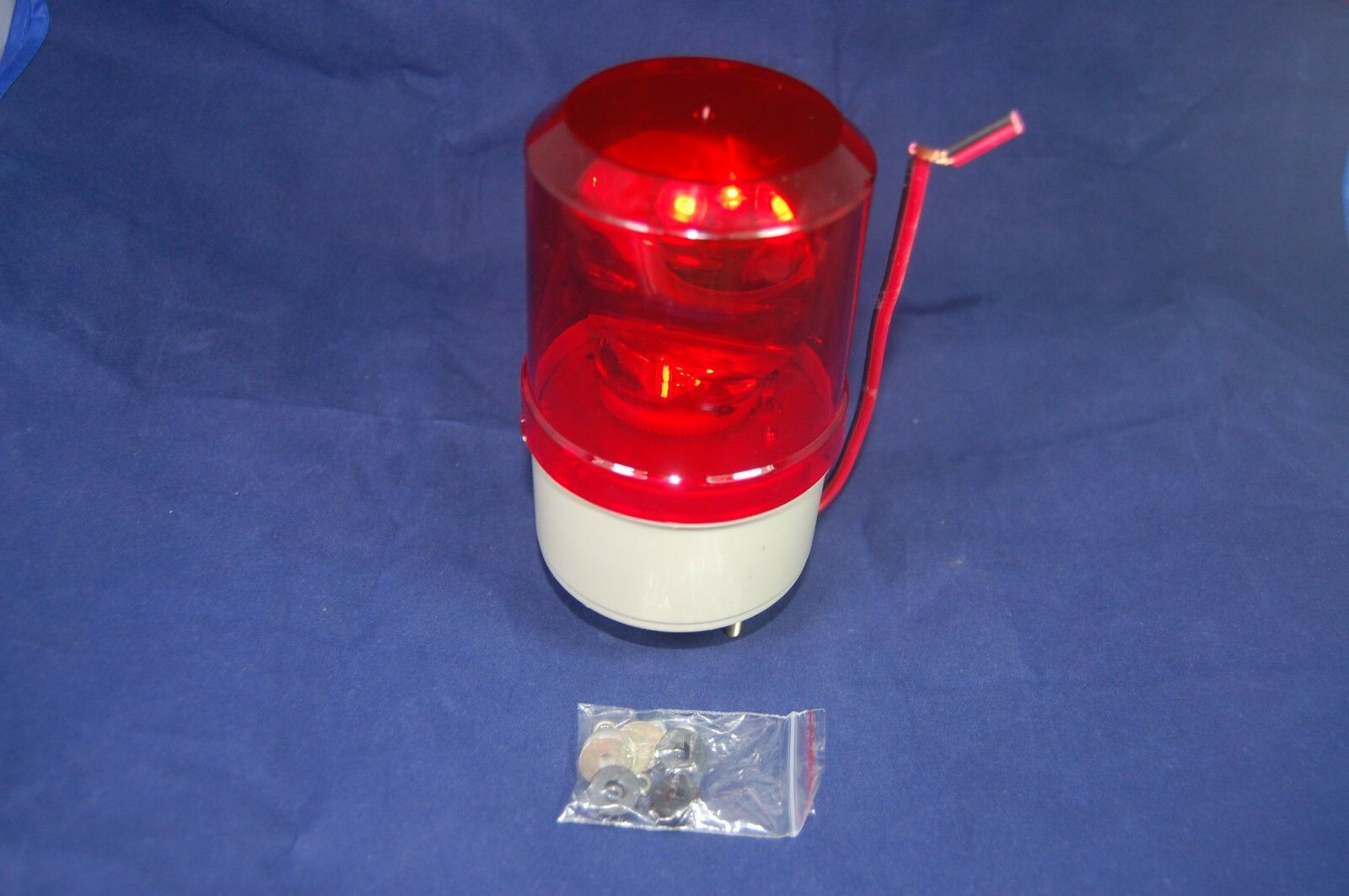 1pc  Bulb Revolving Warning light Φ80mm 90-130RPM RED color 12V DC  IP45