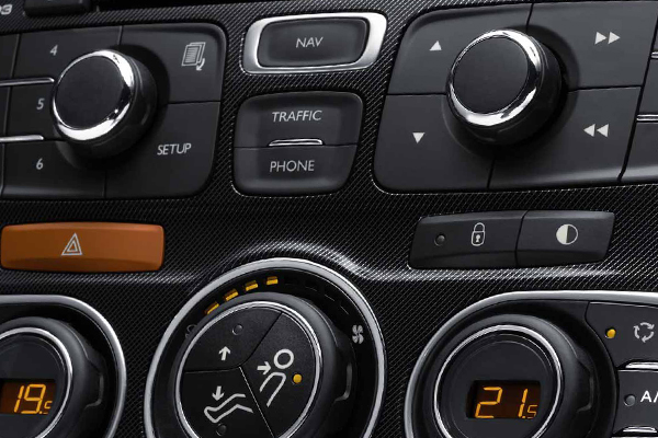 Automotive Air Conditioner Control Panel