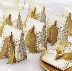 Favor Boxes with Ribbon 4