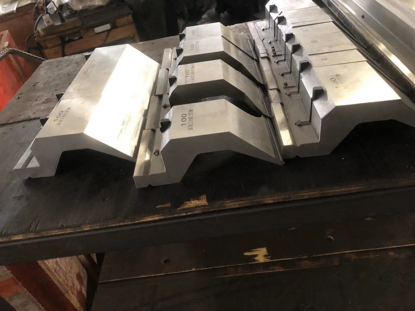 louver dies,louver punch,gooseneck press brake dies,press brake hinge