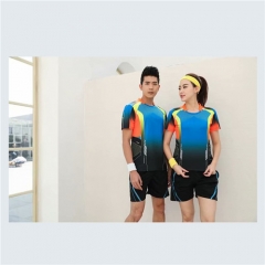Newest fashionable badminton uniforms set top quality