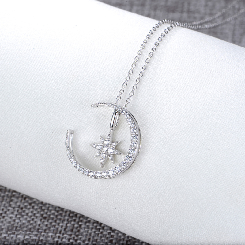 Moon Pendant and Star Pendant Necklace