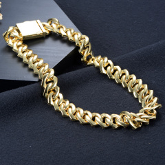 Iced out cuban link chain necklace 18mm