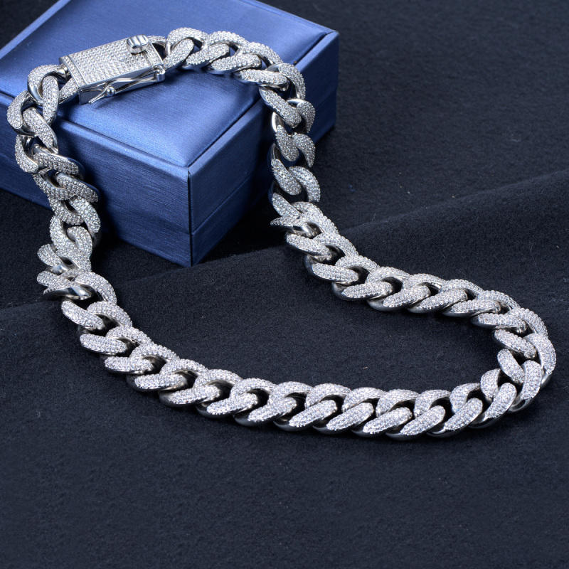 Cuban Link Chain Iced Out Necklace 18mm
