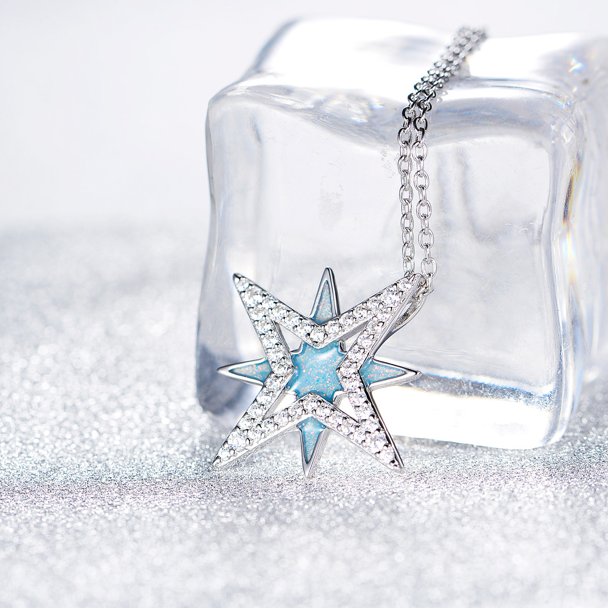 Christmas twinkling star pendant necklace