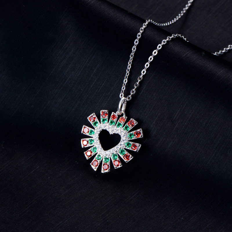 Christmas heart pendant necklace