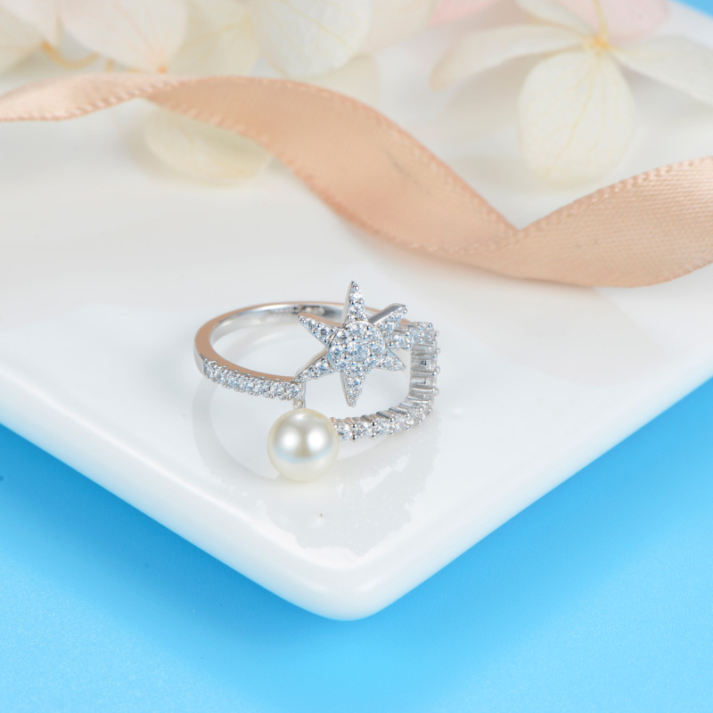 Christmas ice crystal and pearl ring