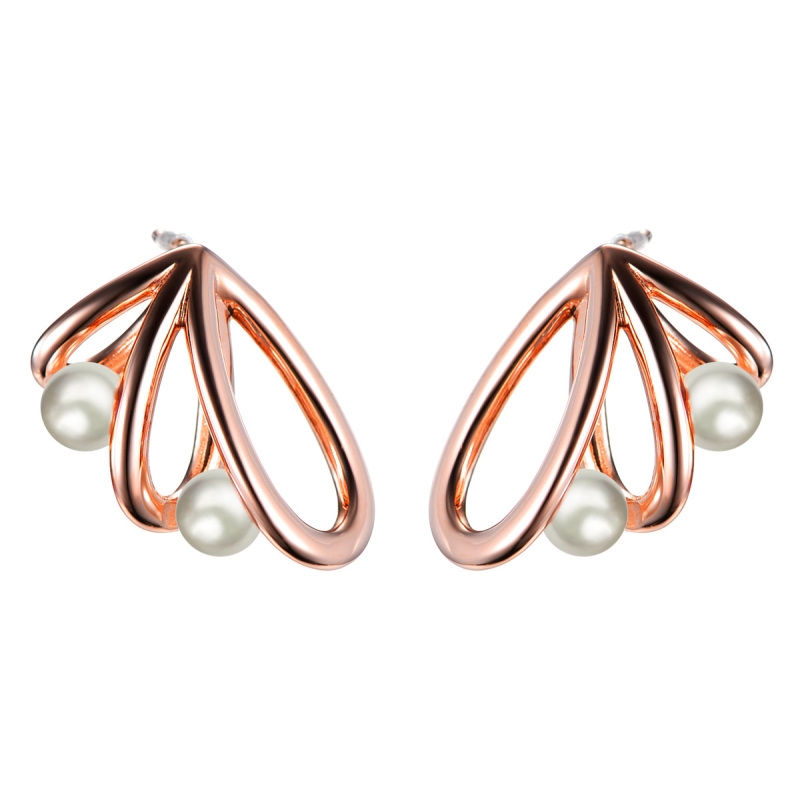 Pearl studs earrings