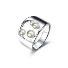 Pearl Ring