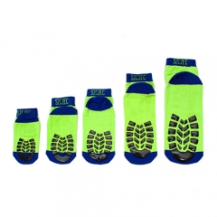 Hot sale kids non slip grip socks trampoline inflatable socks with grips on bottom