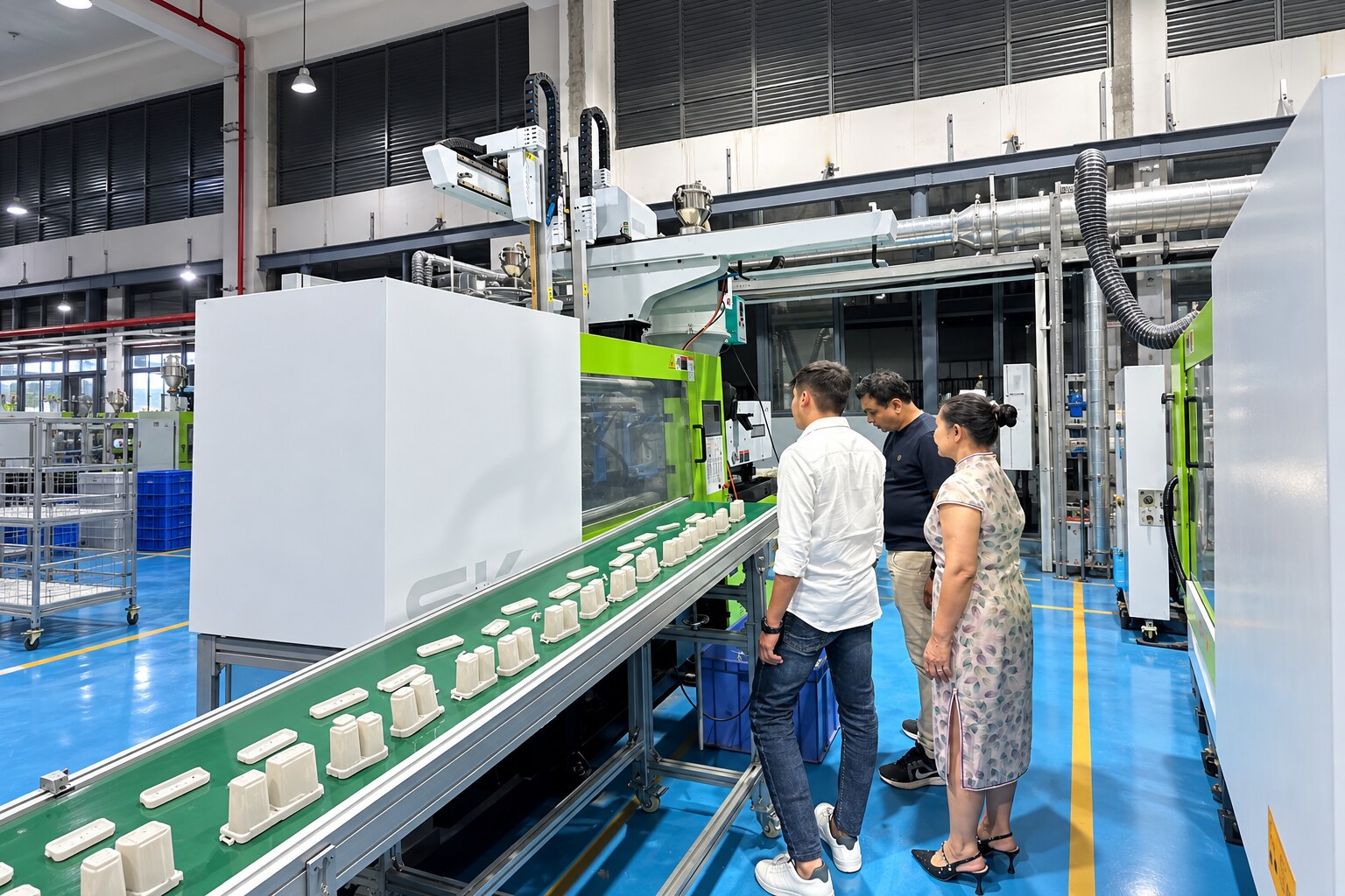 Electec injection molding and component production workshop