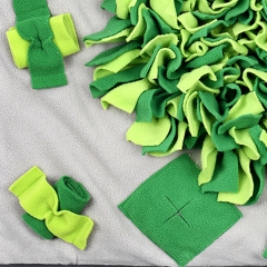 Green Pet sniffing mat