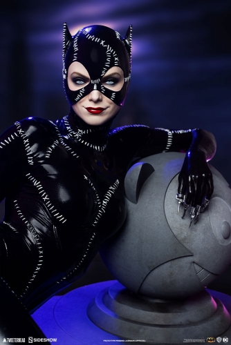 (Pre-order Closed)Catwoman DC Comics 1/4 Scale Statue By Tweeterhead x Sideshow