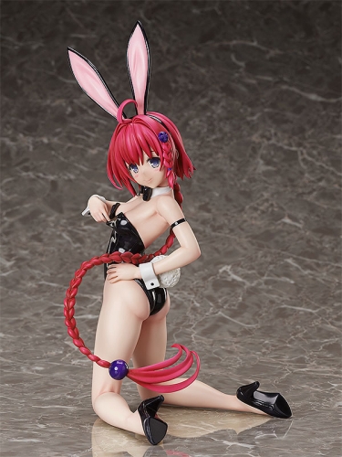 FREEing To Love-Ru Darkness Mea Kurosaki Bare Leg Bunny Ver. 1/4 Figure